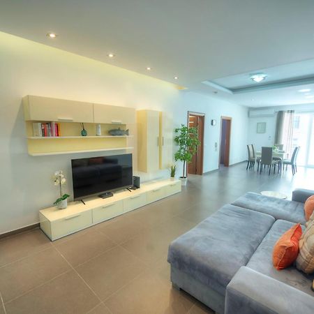 Bright & Large 2Bedrooms In Sliema Center Mpor1-1 ภายนอก รูปภาพ