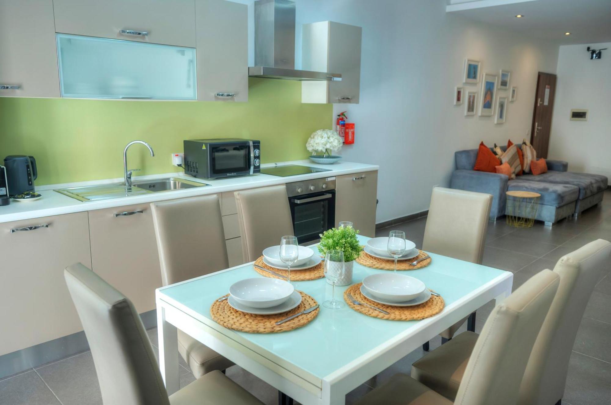Bright & Large 2Bedrooms In Sliema Center Mpor1-1 ภายนอก รูปภาพ