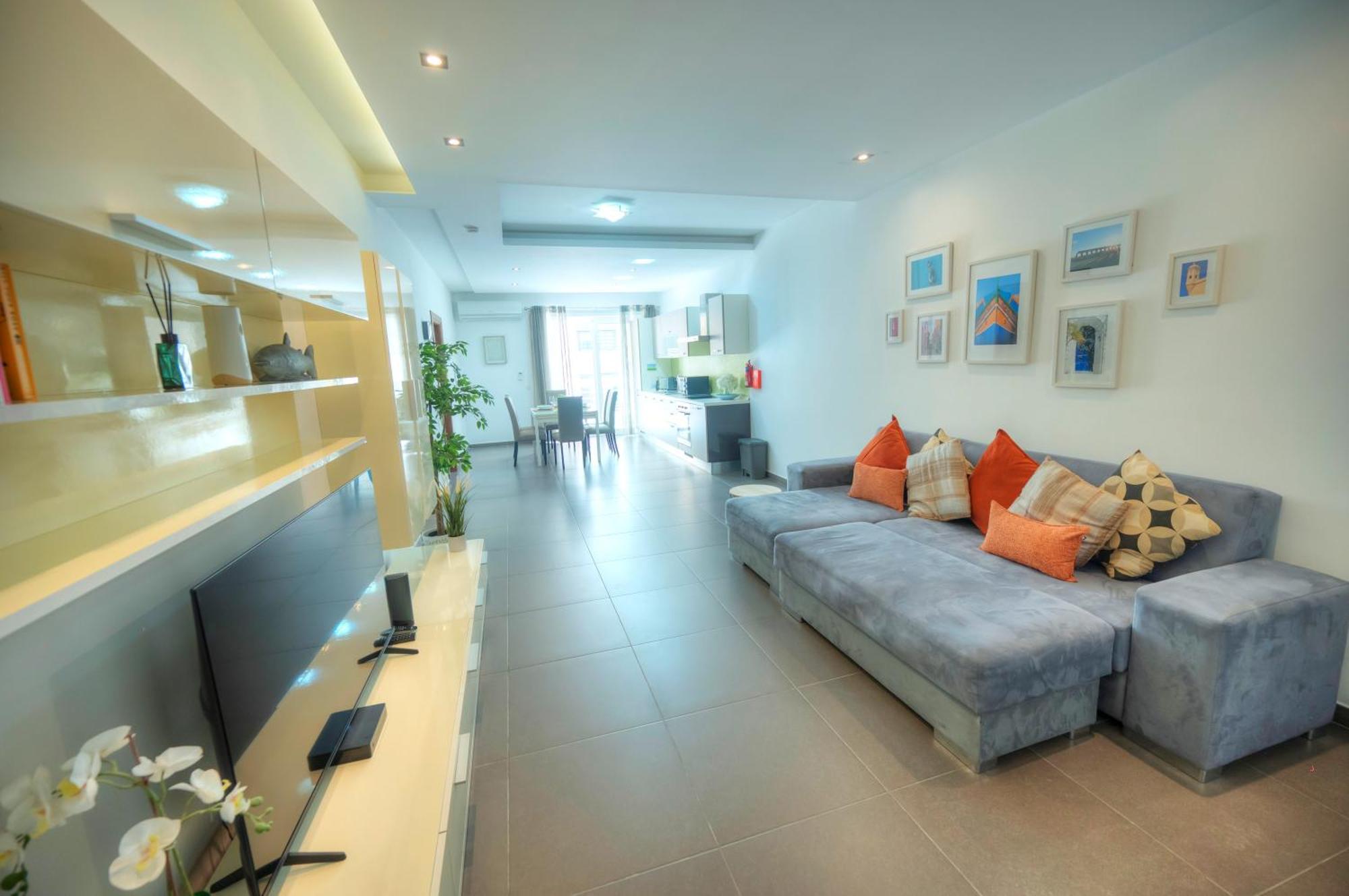 Bright & Large 2Bedrooms In Sliema Center Mpor1-1 ภายนอก รูปภาพ