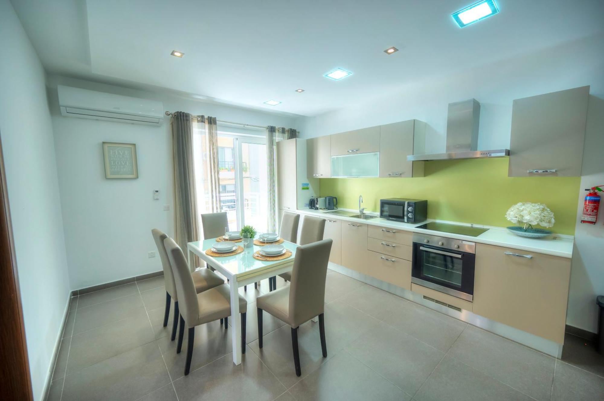 Bright & Large 2Bedrooms In Sliema Center Mpor1-1 ภายนอก รูปภาพ