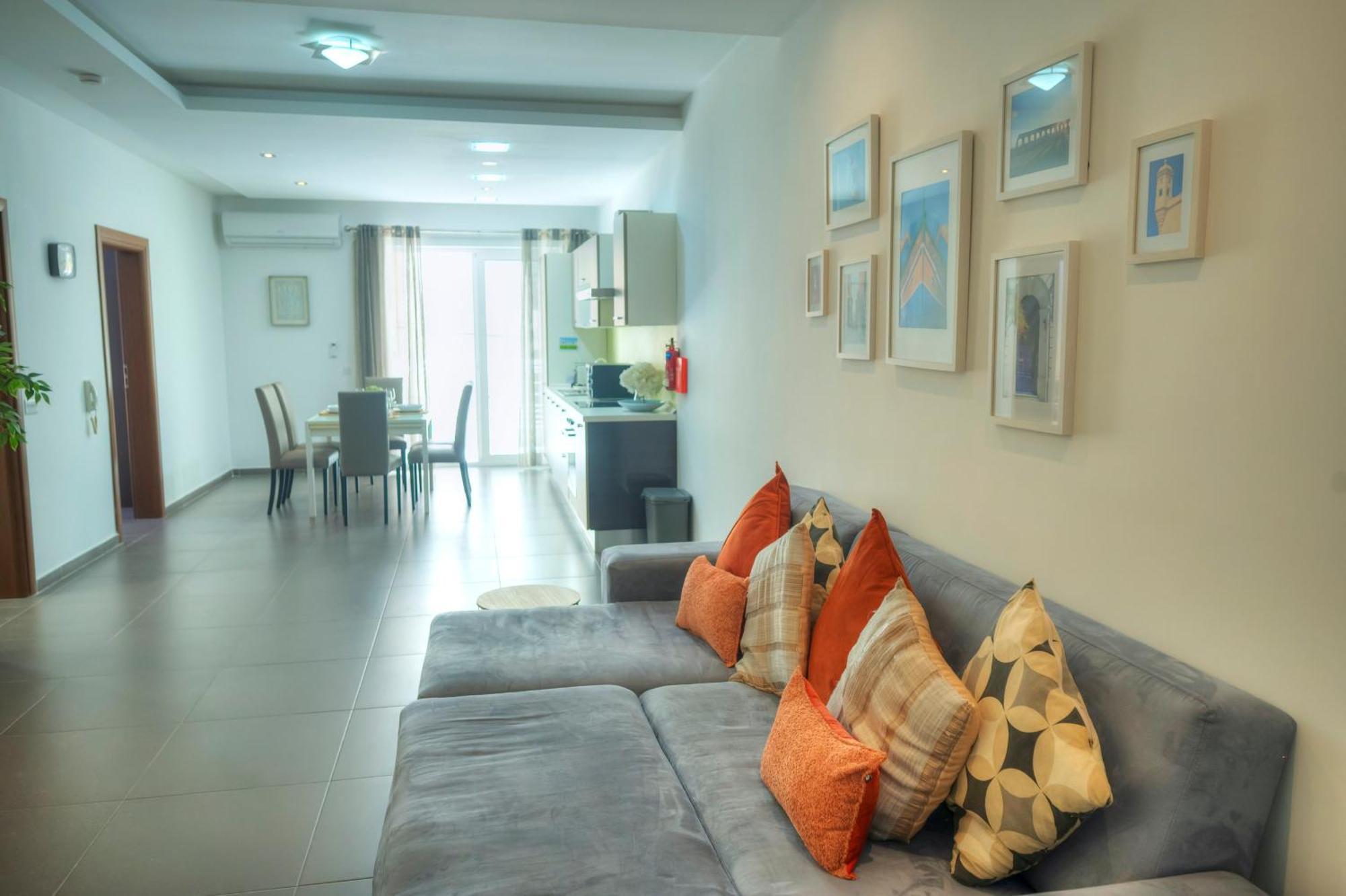 Bright & Large 2Bedrooms In Sliema Center Mpor1-1 ภายนอก รูปภาพ
