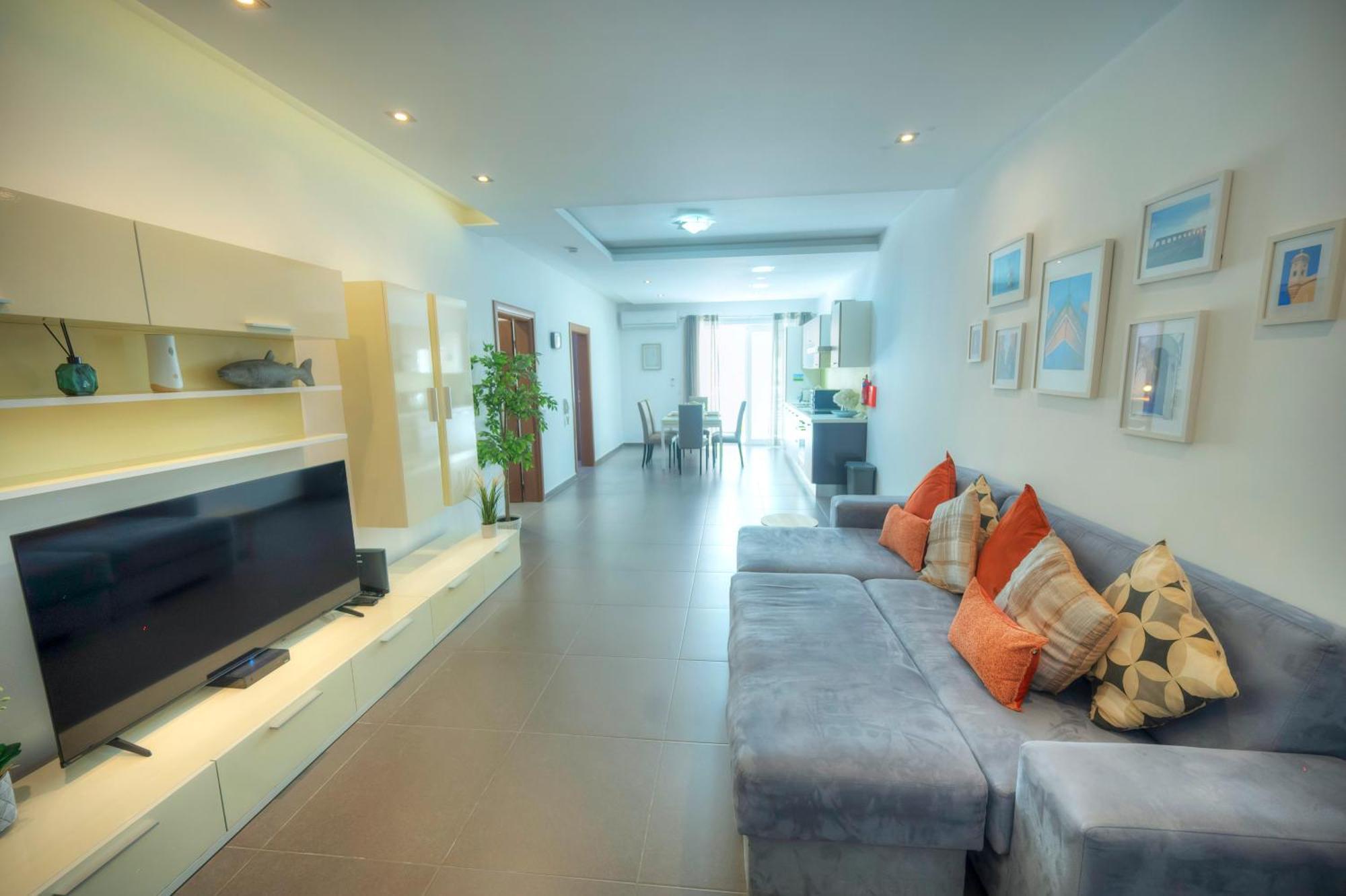 Bright & Large 2Bedrooms In Sliema Center Mpor1-1 ภายนอก รูปภาพ