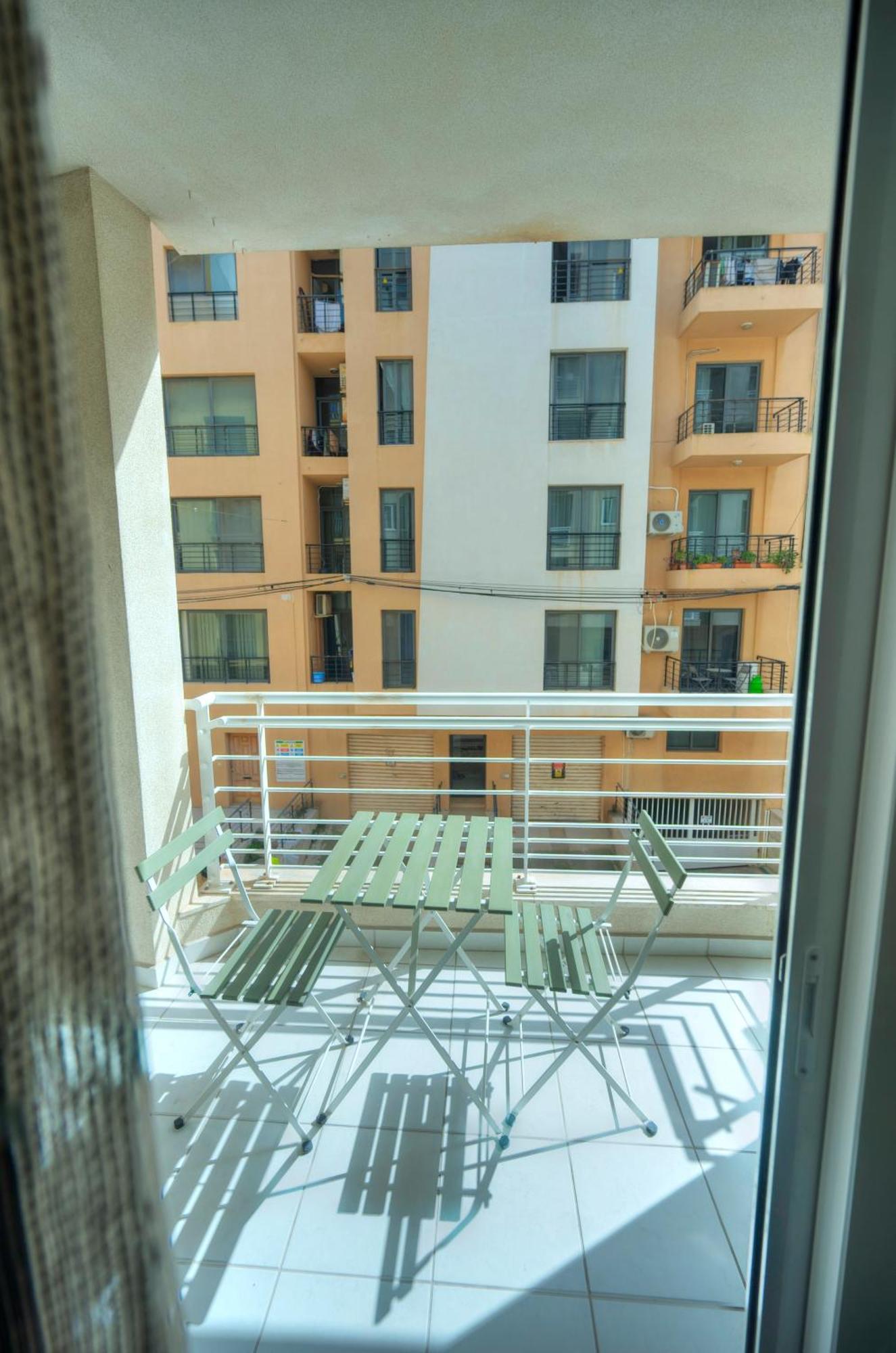 Bright & Large 2Bedrooms In Sliema Center Mpor1-1 ภายนอก รูปภาพ