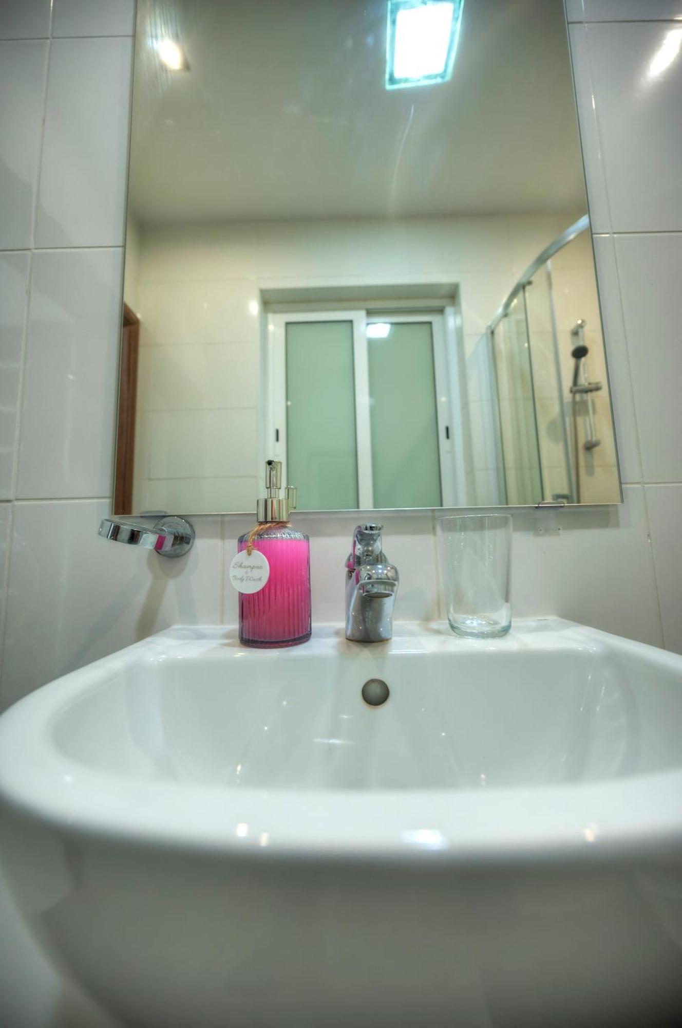 Bright & Large 2Bedrooms In Sliema Center Mpor1-1 ภายนอก รูปภาพ